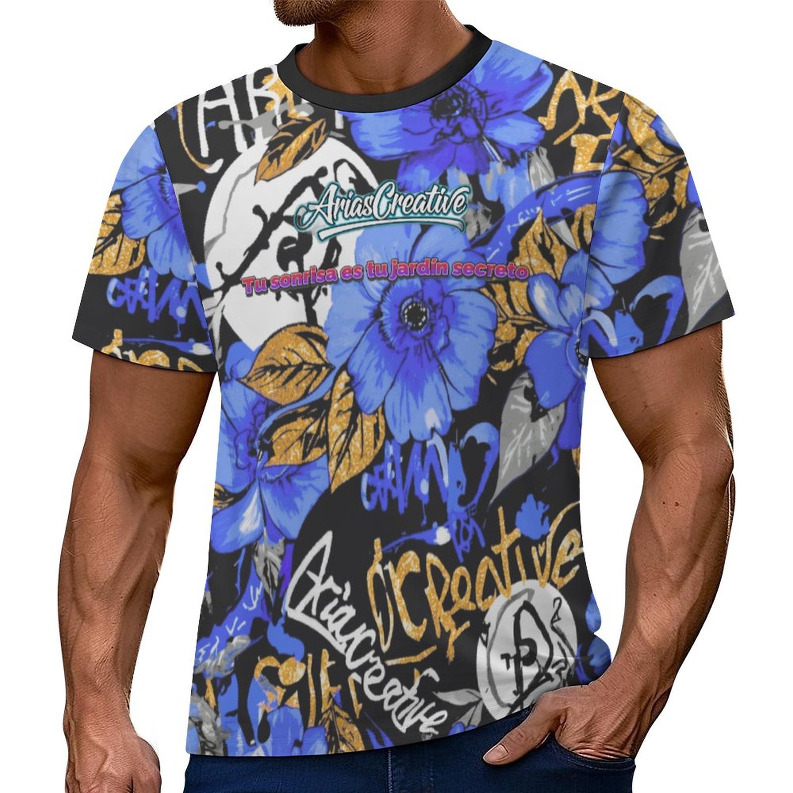 Camiseta manga corta de AriasCreative con mensaje "Tu Sonrisa es tu Jardín Secreto" en tela de color claro.