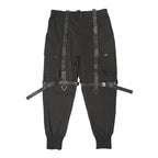 Pantalones cargo jogger para hombre de AriasCreative con bolsillos, estilo urbano y diseño cómodo en color neutro.