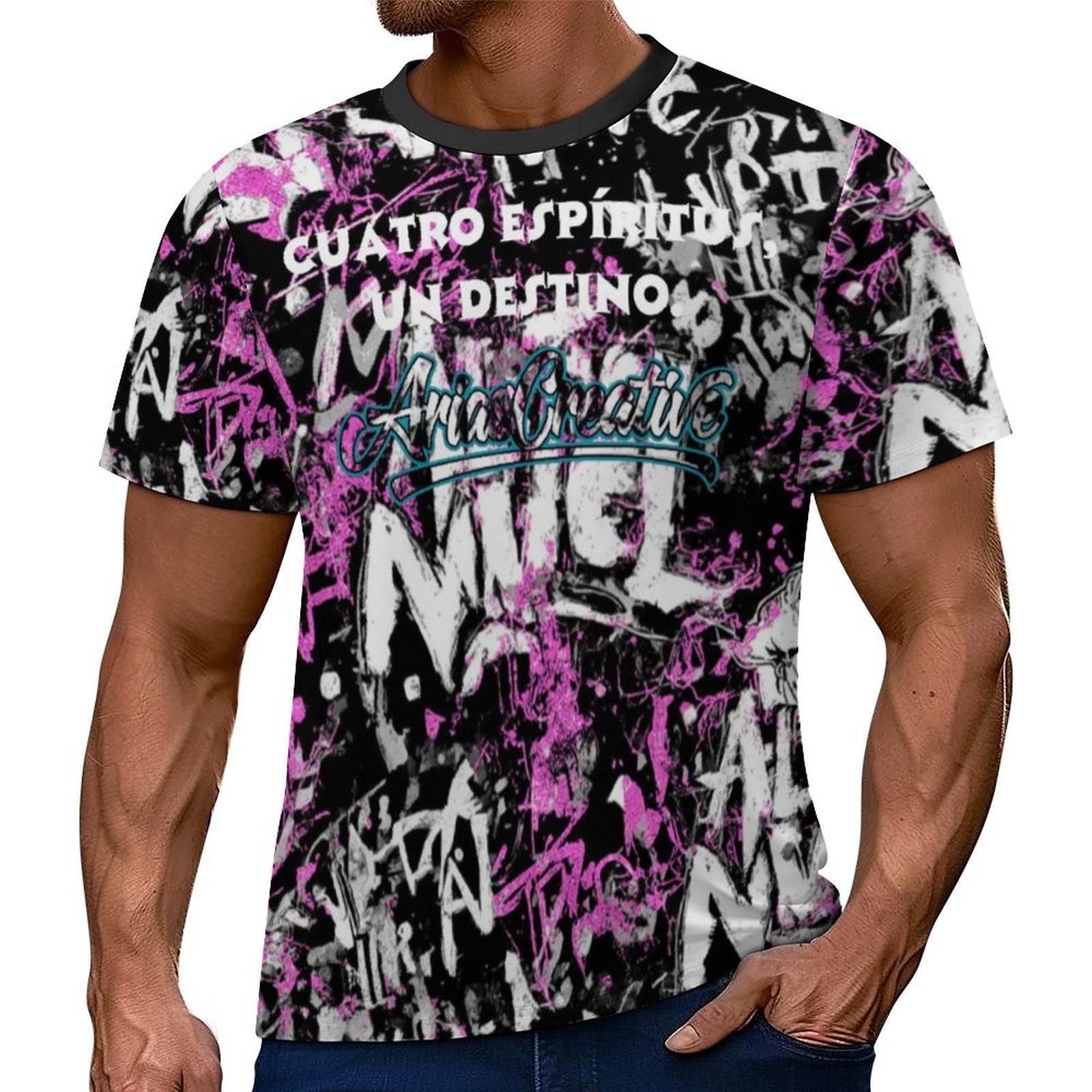Camiseta manga corta AriasCreative Élite 4 Espíritus en rosa y negro, diseño moderno y colorido visible en la imagen.