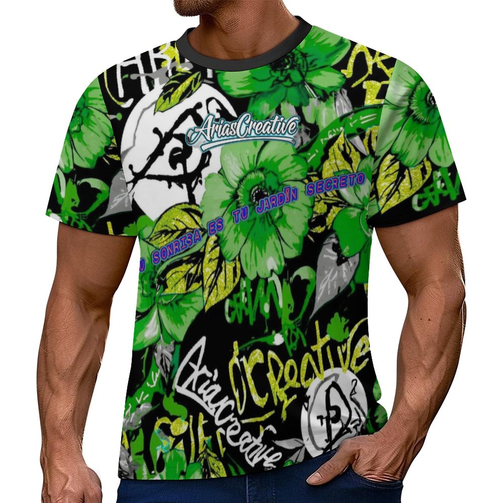 Camiseta verde de manga corta "Tu sonrisa es tu jardín secreto" de la marca PeaPrint, con diseño floral y texto en la parte frontal.