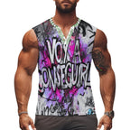 Chaleco Henley de peaprint para hombre, estilo streetwear con diseño premium de graffiti en fondo urbano.