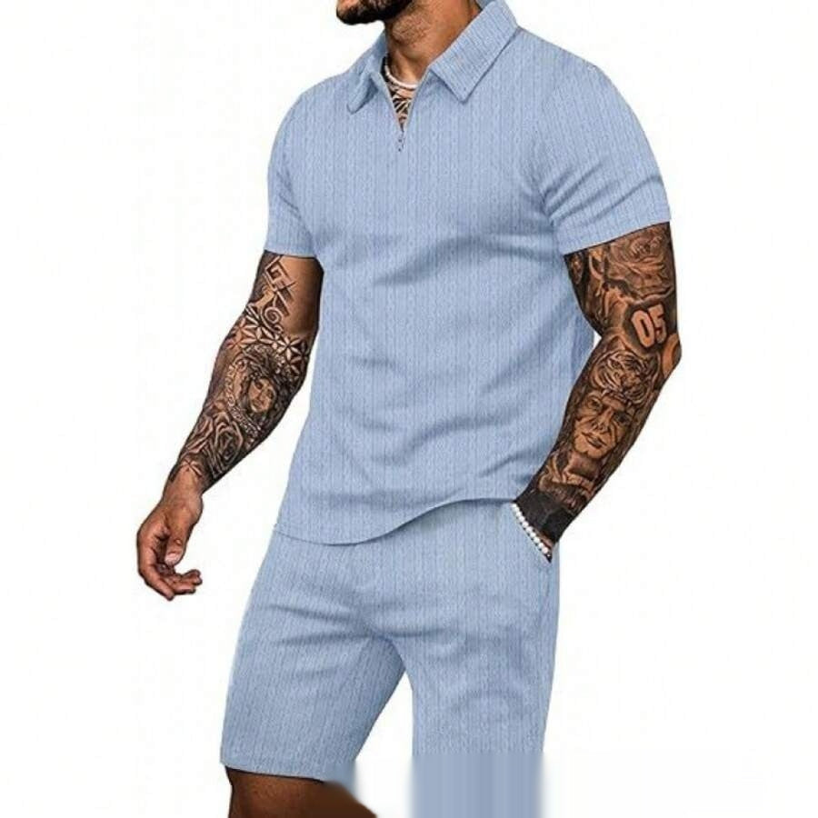 Conjunto de verano para hombre de AriasCreative, camiseta de rayas ajustada con cremallera y pantalón corto.